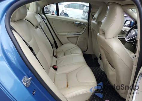 2014 Volvo S60 T5 z USA, uszkodzony, nr VIN YV1612FH7E2290534